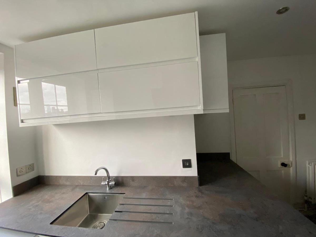 Riberfra Apartment London Eksteriør billede