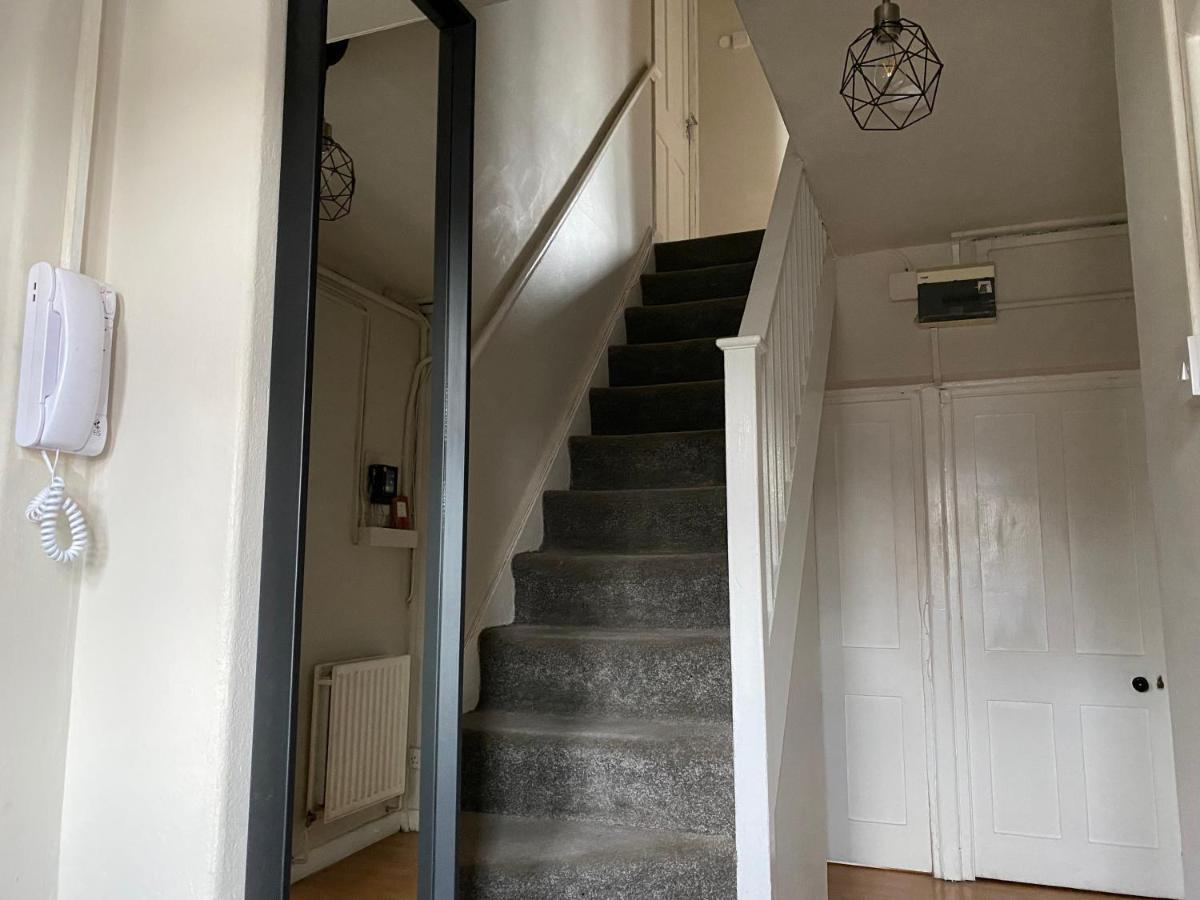 Riberfra Apartment London Eksteriør billede