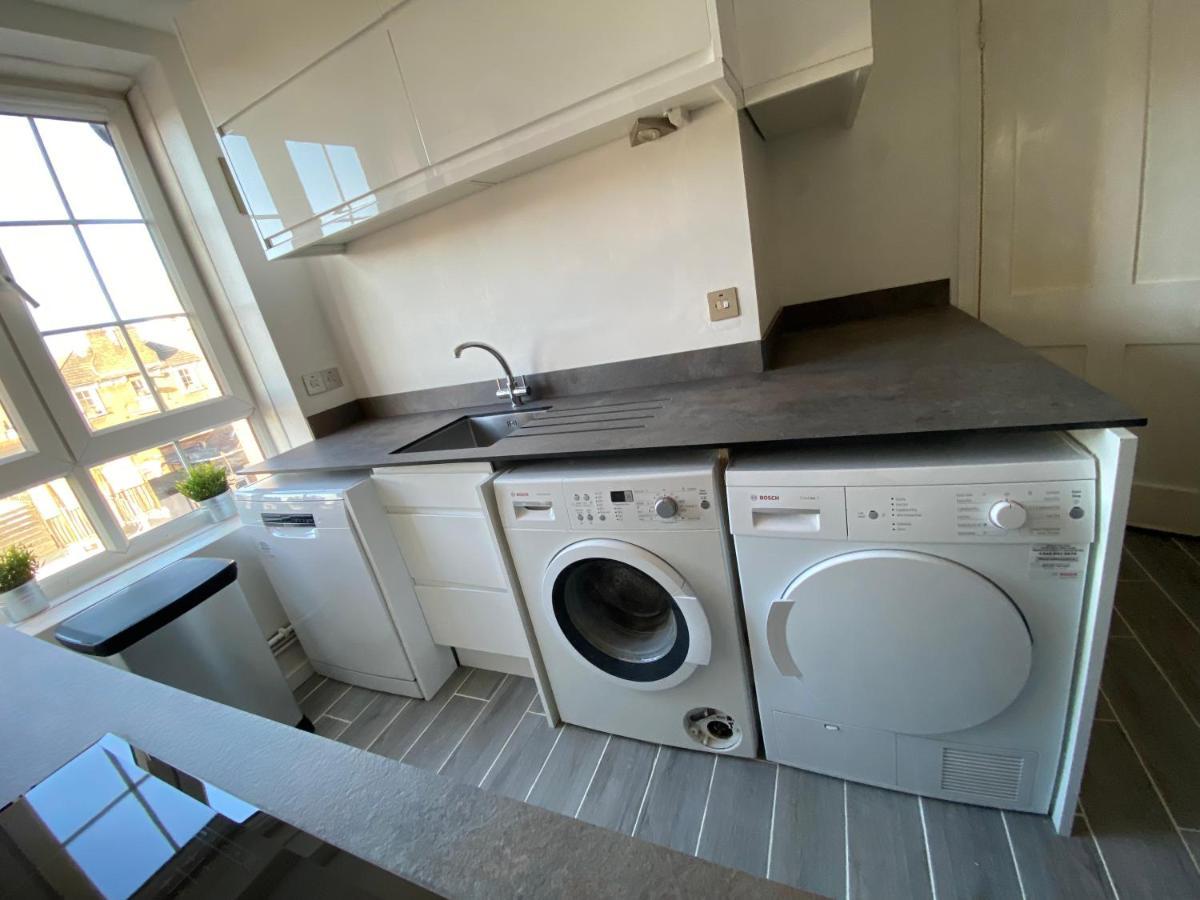 Riberfra Apartment London Eksteriør billede